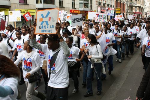 La Fuerza Joven de Francia emprendió una caminata contra las drogas