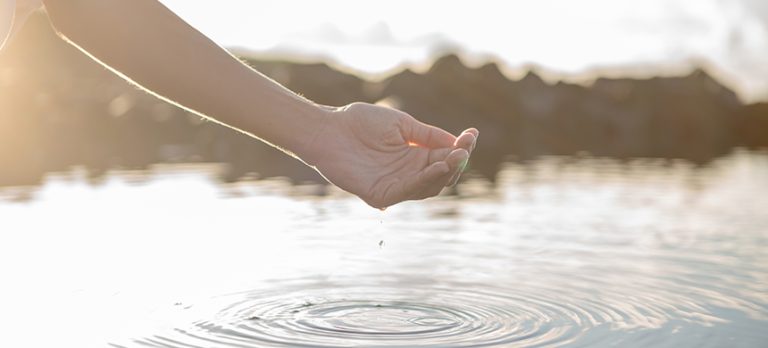 Viernes: la Novena del baño con las aguas sagradas de Israel