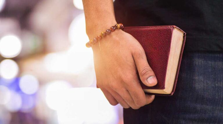 Mi Pentecostés: Para recibir al Espíritu Santo es necesario dejar el fanatismo